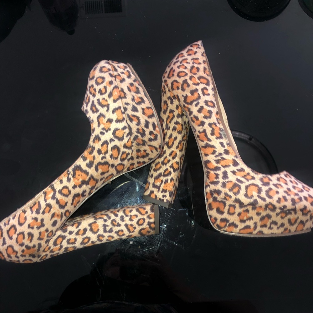 Leopard Chunky heels